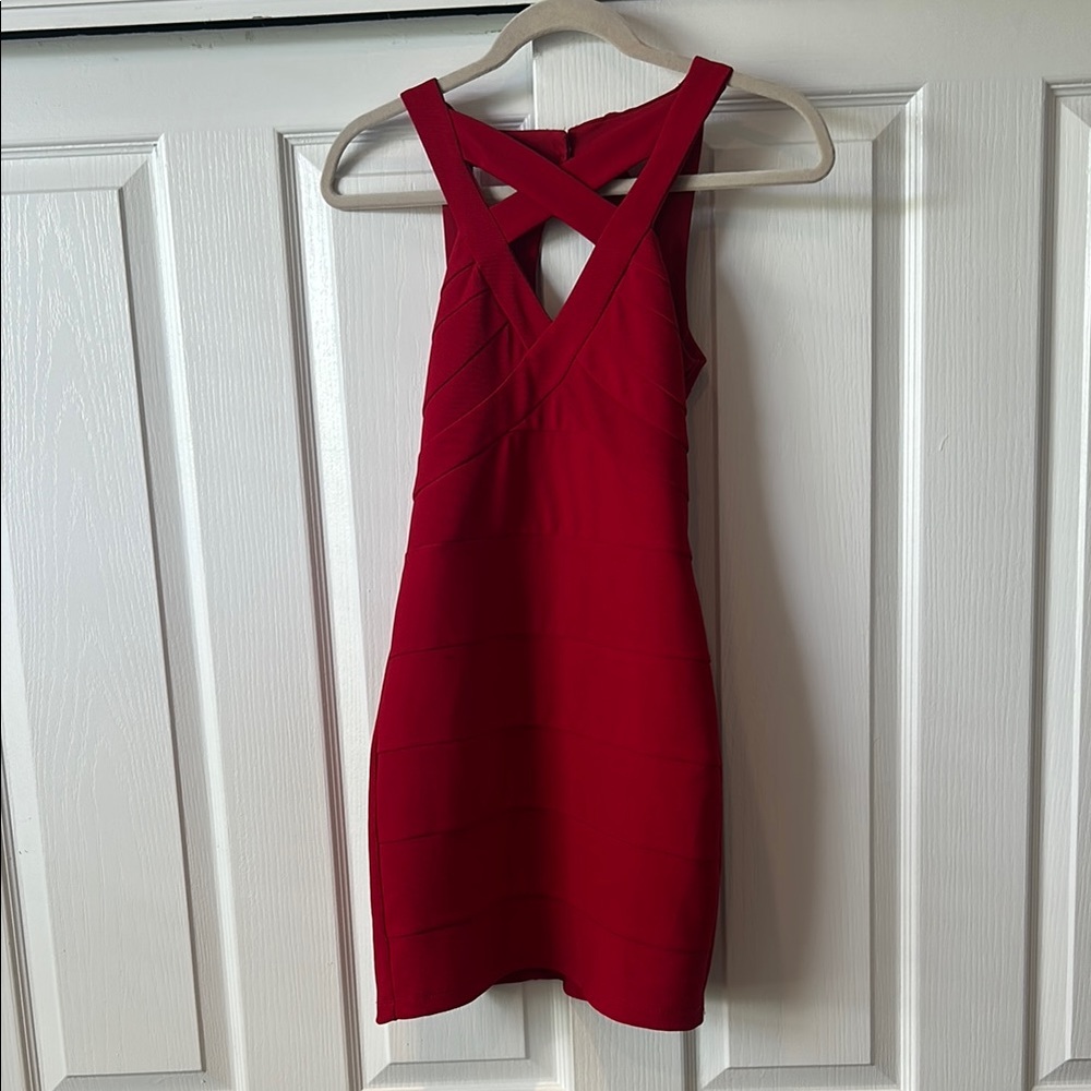 Elegant Red Sleeveless Dress